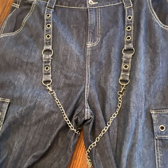 Hot Topic Dark Blue Grommets & Chains Wide-Leg Jeans Plus Size 18 Nwot - Picture 3 of 8